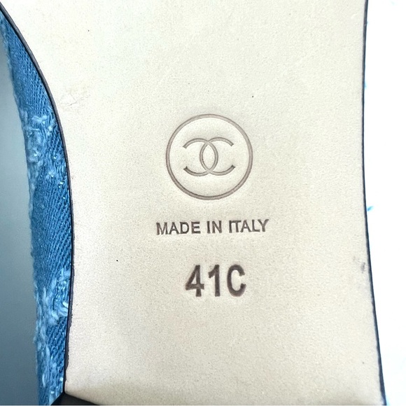 ♦️SOLD♦️CHANEL Blue Denim Black Cap Toe Grosgrain CC Logo Ballerina Flats Sz - Picture 13 of 14